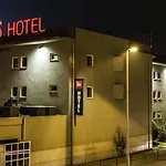 Ibis מלון