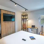 מלון Ibis 2*
