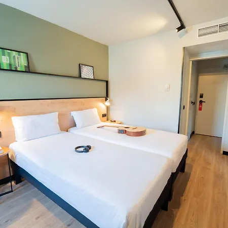 Ibis 2*