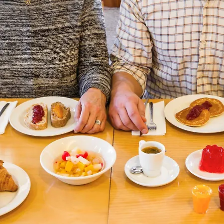 Ibis Гимарайнш