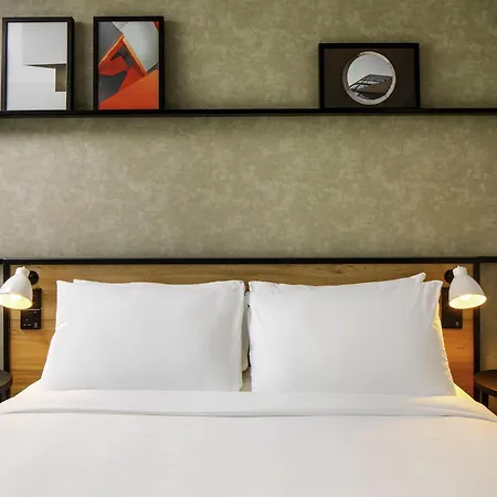 فندق Ibis 2*