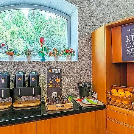 Ibis Hotel 2*